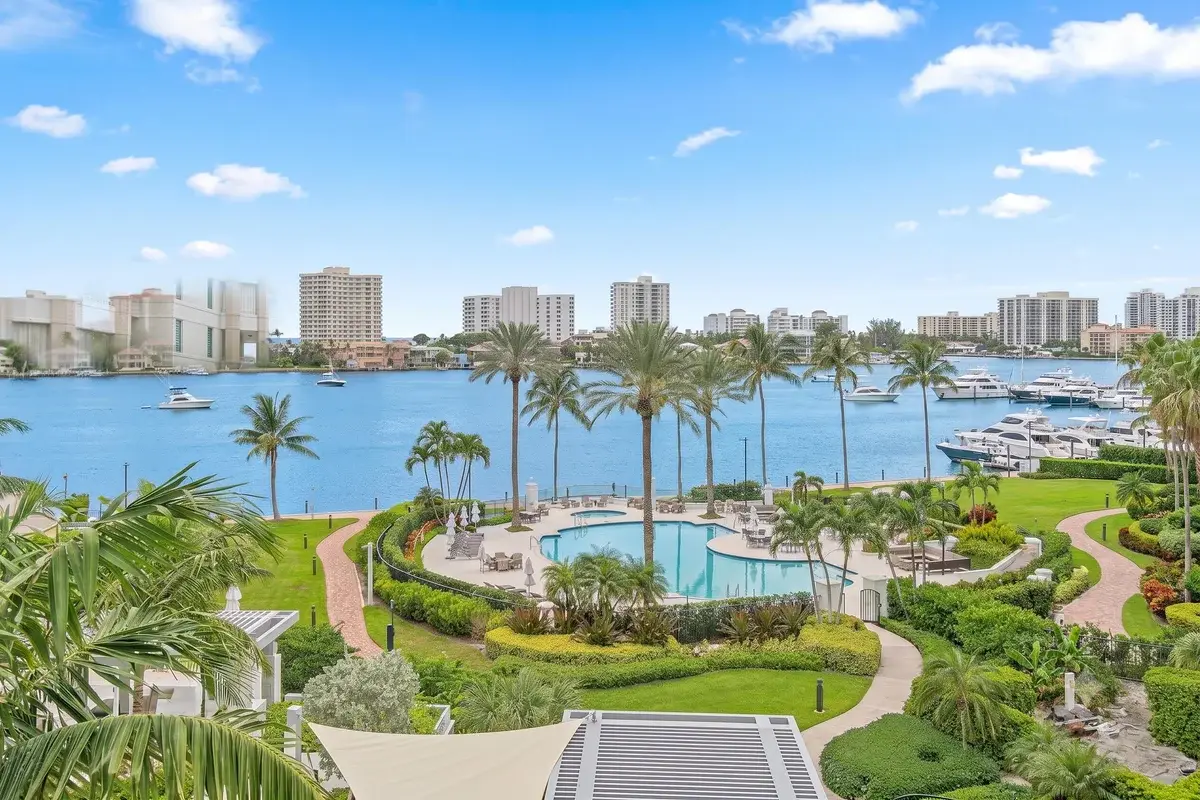 300 SE 5th Ave #4140, Boca Raton: photo 1 of 51