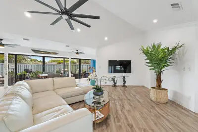 1127 E Seminole Ave #24b, Jupiter: photo 1 of 56