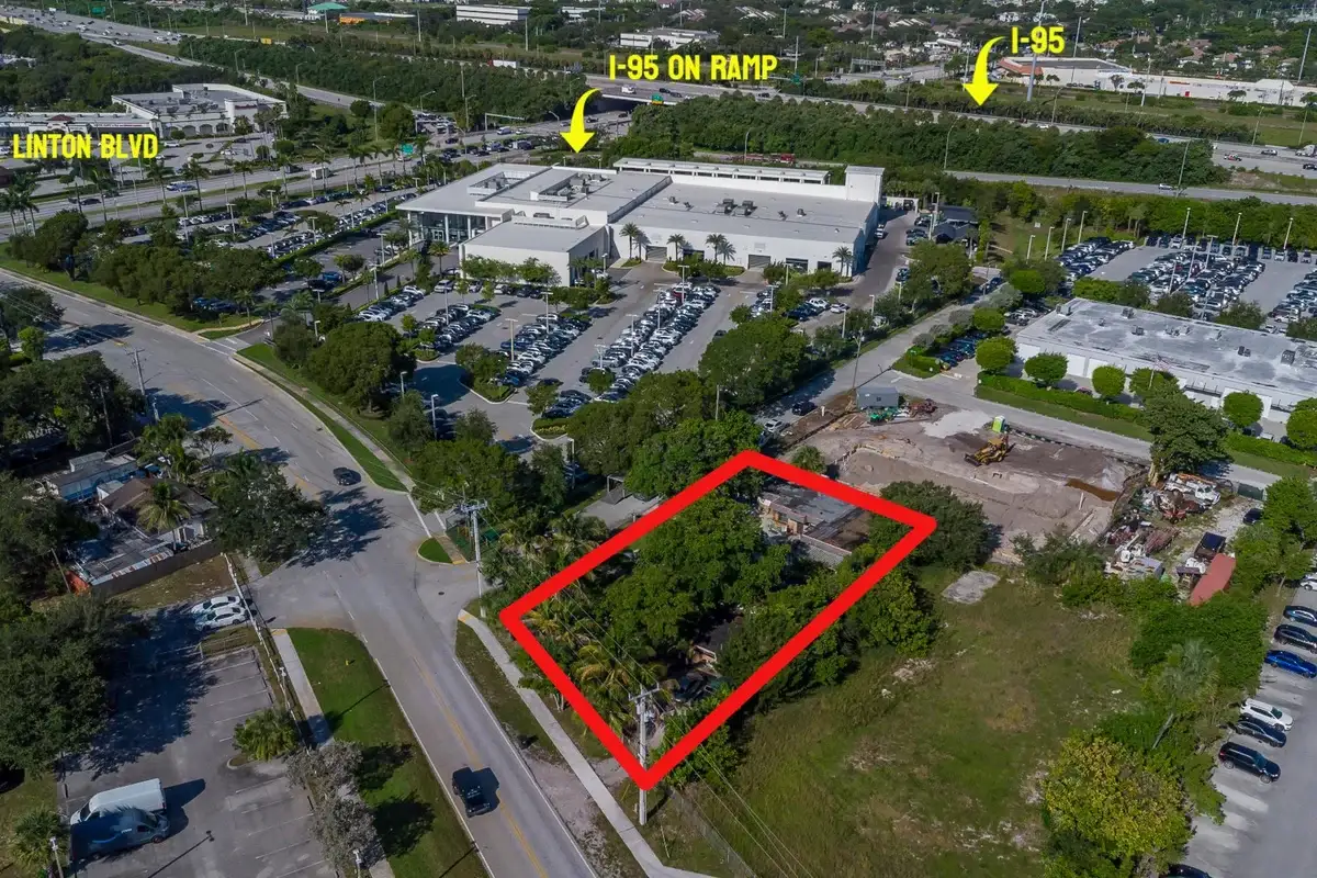 1207 Milfred St, Delray Beach: photo 1 of 8