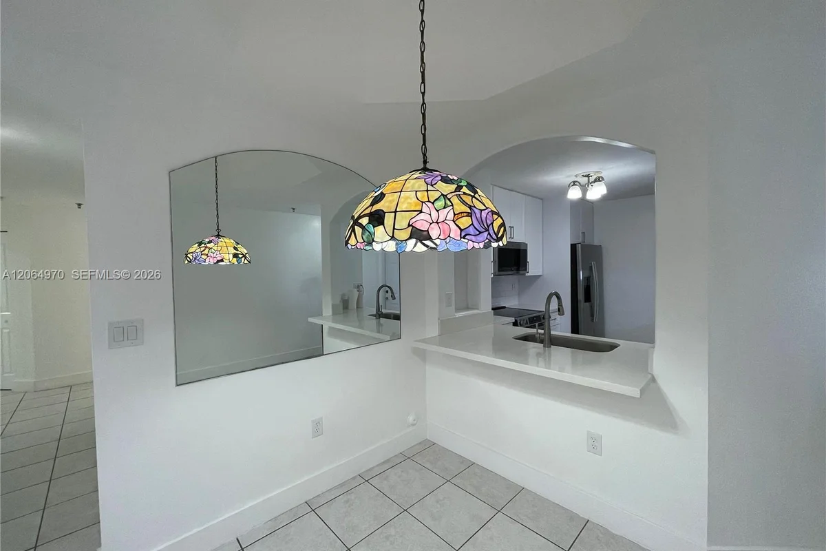 905 NW 82nd Ave #111-B, Miami: photo 1 of 22