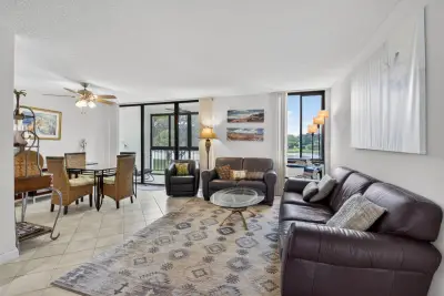 3604 Bridgewood Dr, Boca Raton: photo 1 of 29