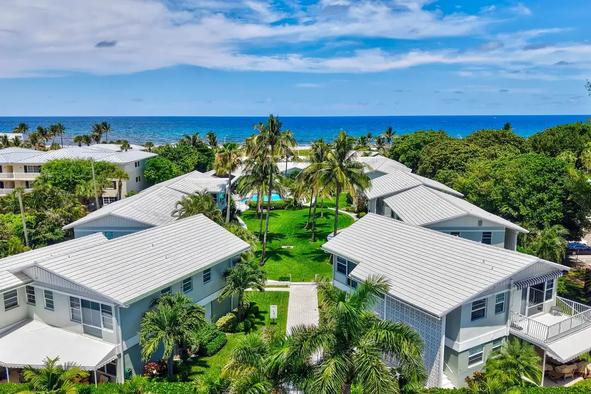 320 S Ocean Blvd #V-F, Delray Beach: photo 1 of 31