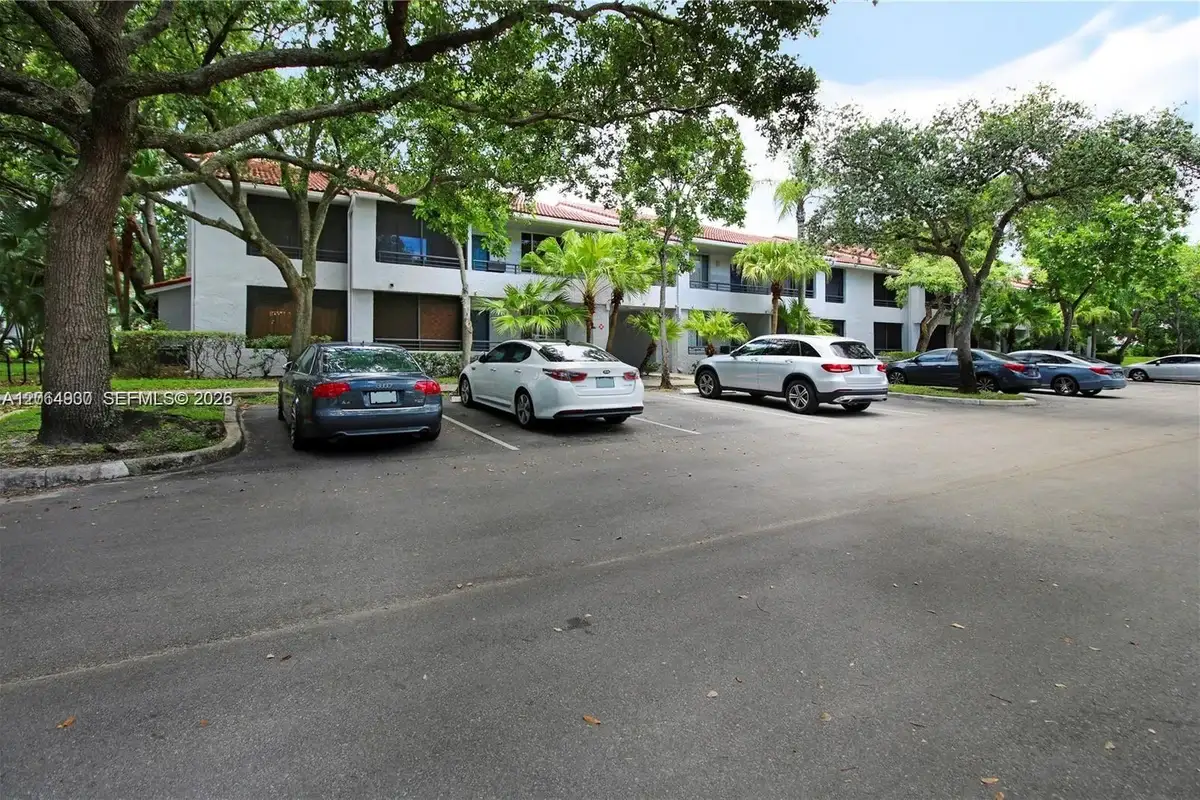 831 Lyons Rd #23101, Coconut Creek: photo 1 of 31