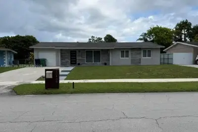 15435 SW 108th Ct, Miami: photo 1 of 18