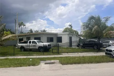 29045 SW 157th Ave, Homestead: photo 1 of 11