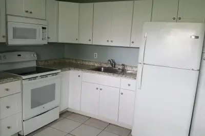 109 E Central Blvd, Lantana: photo 1 of 12