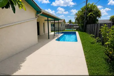 10641 NW 28th Pl, Sunrise: photo 1 of 39