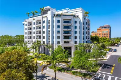 701 Valencia Ave #405, Coral Gables: photo 1 of 48