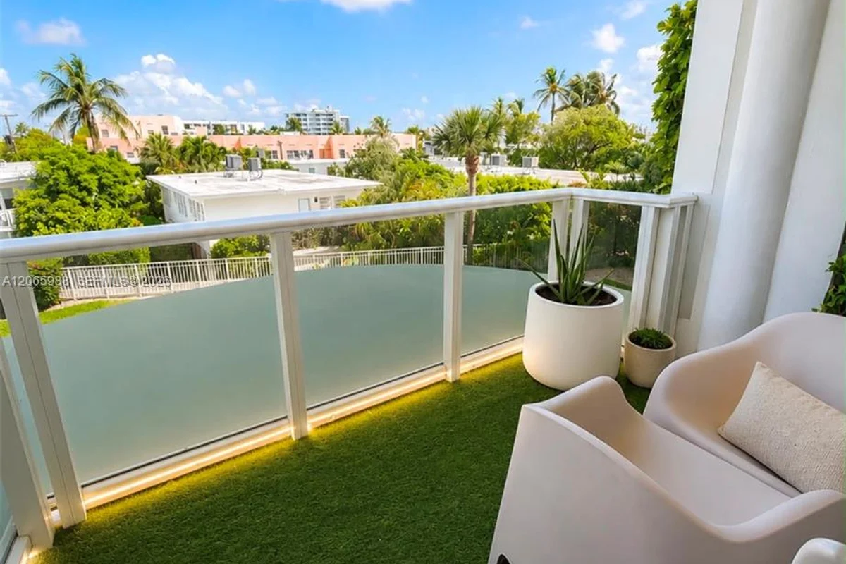 900 Bay Dr #207, Miami Beach: photo 1 of 21