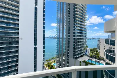 601 NE 23rd St #PH02, Miami: photo 1 of 29