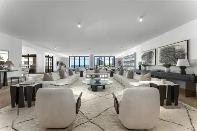 7061 Fisher Island Dr, Miami Beach: photo 1 of 76