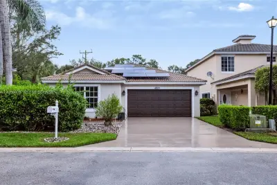 4927 Lombard Pass Dr, Lake Worth: photo 1 of 41