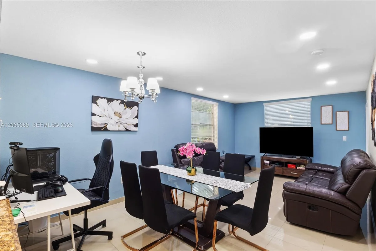 5665 W 20th Ave #212, Hialeah: photo 1 of 37