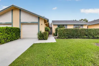 7967 Little Ln, Boca Raton: photo 1 of 36