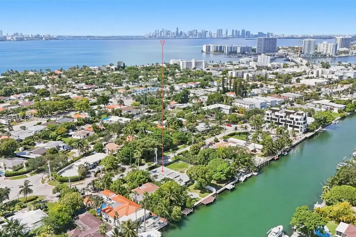 1525 Calais Dr, Miami Beach: photo 1 of 43