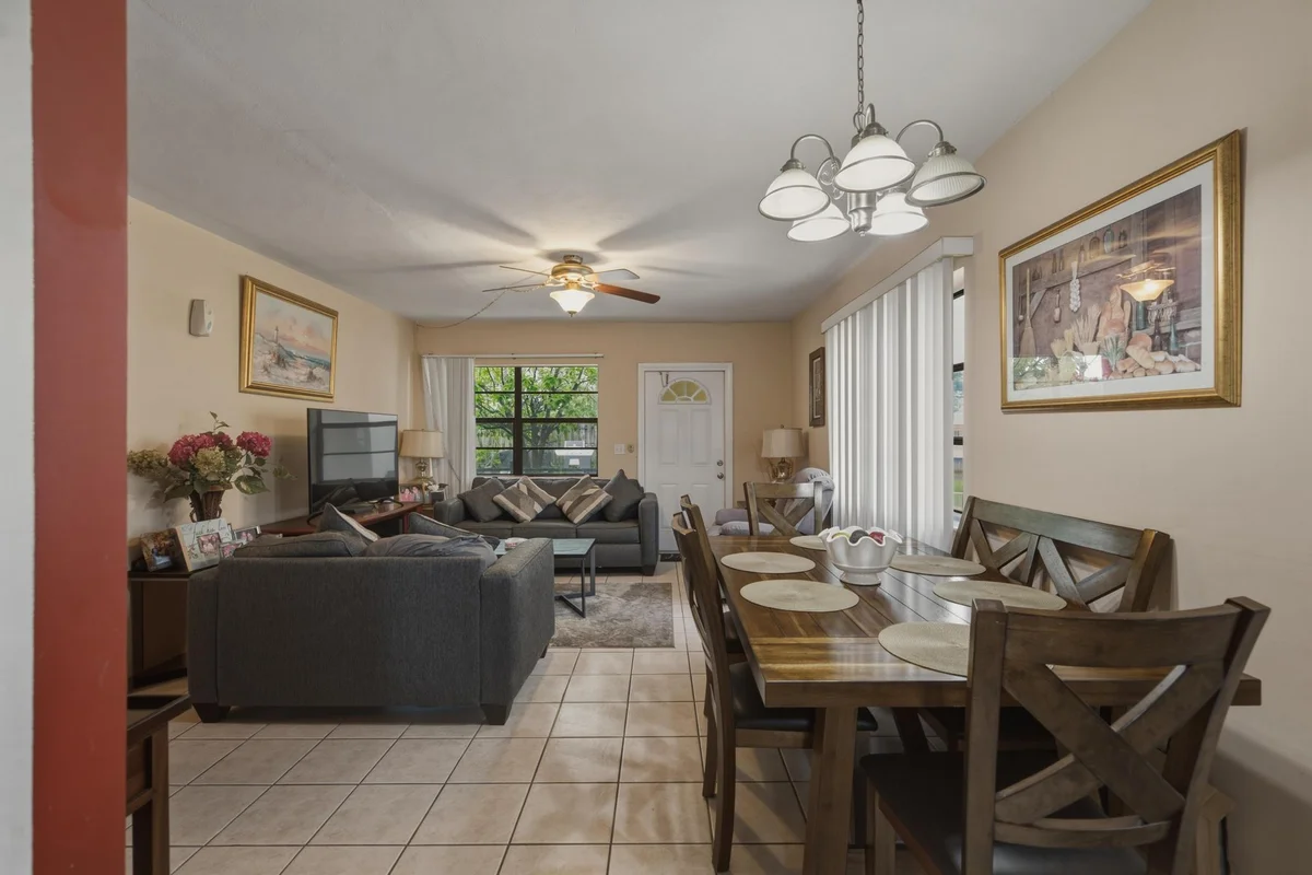 500 SW 15th St #107, Pompano Beach: photo 1 of 27