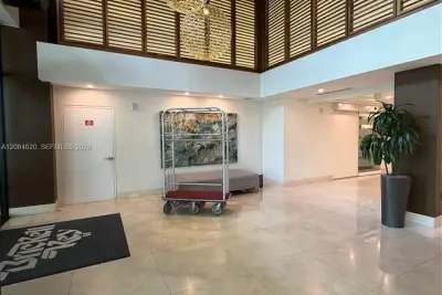 540 Brickell Key Dr #617, Miami: photo 1 of 54