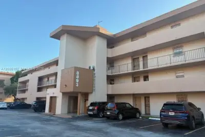 8893 Fontainebleau Blvd #304, Miami: photo 1 of 25