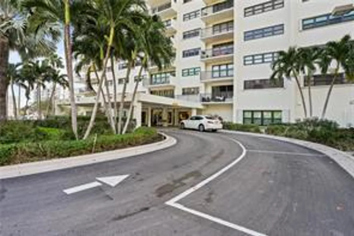 3200 Port Royale Dr N #1009, Fort Lauderdale: photo 1 of 14