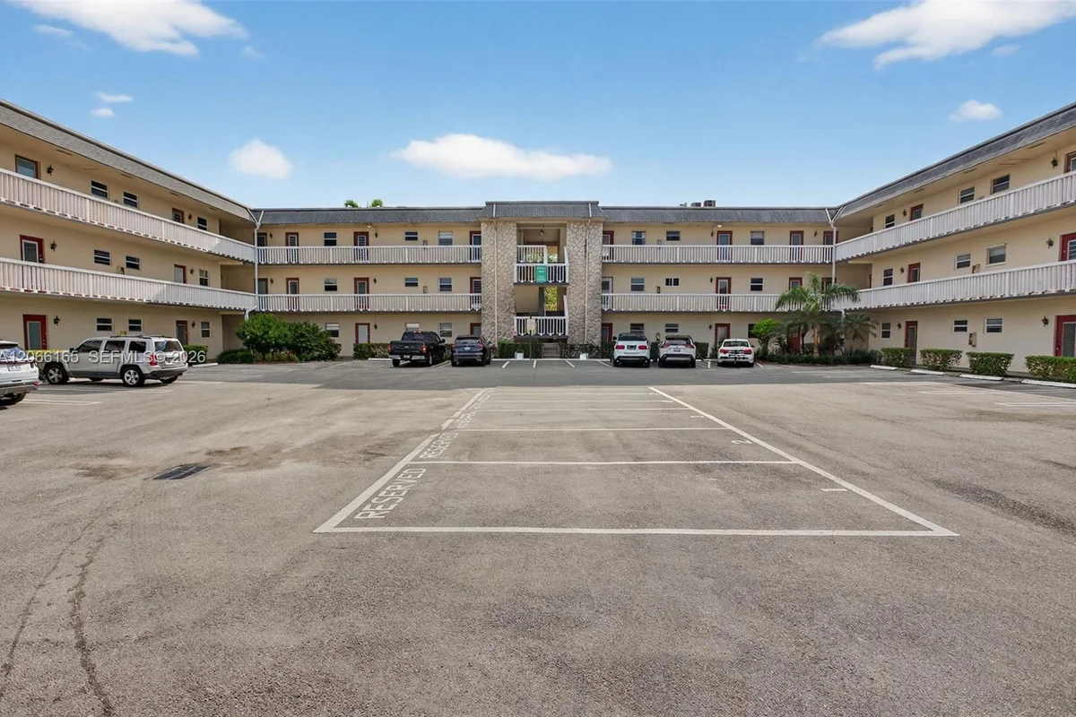 4299 NW 16th St #210, Lauderhill: photo 1 of 35