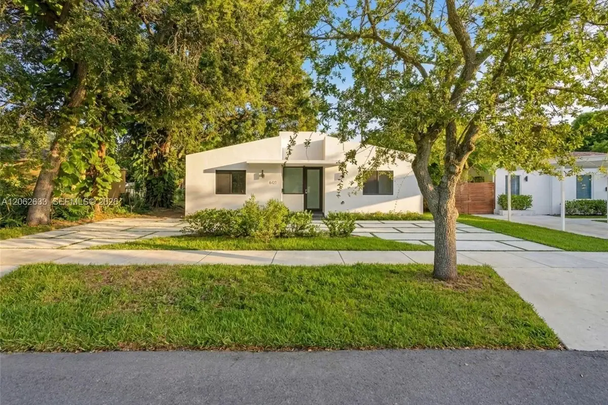 6421 SW 59th Ave, South Miami: photo 1 of 31
