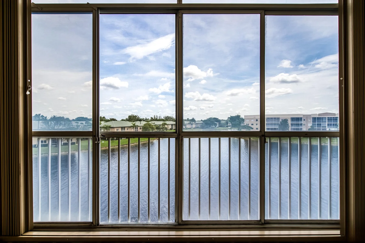 7904 Trent Dr #410, Tamarac: photo 1 of 42