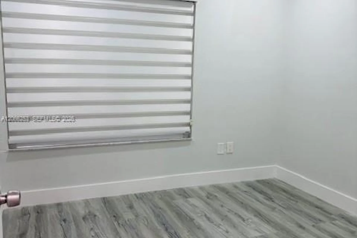 10311 SW 134th Ave, Miami: photo 1 of 14