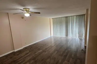 105 Royal Park Dr #1D, Oakland Park: photo 1 of 13