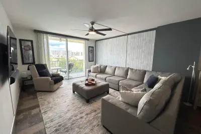 1009 N Ocean Blvd N #401, Pompano Beach: photo 1 of 42