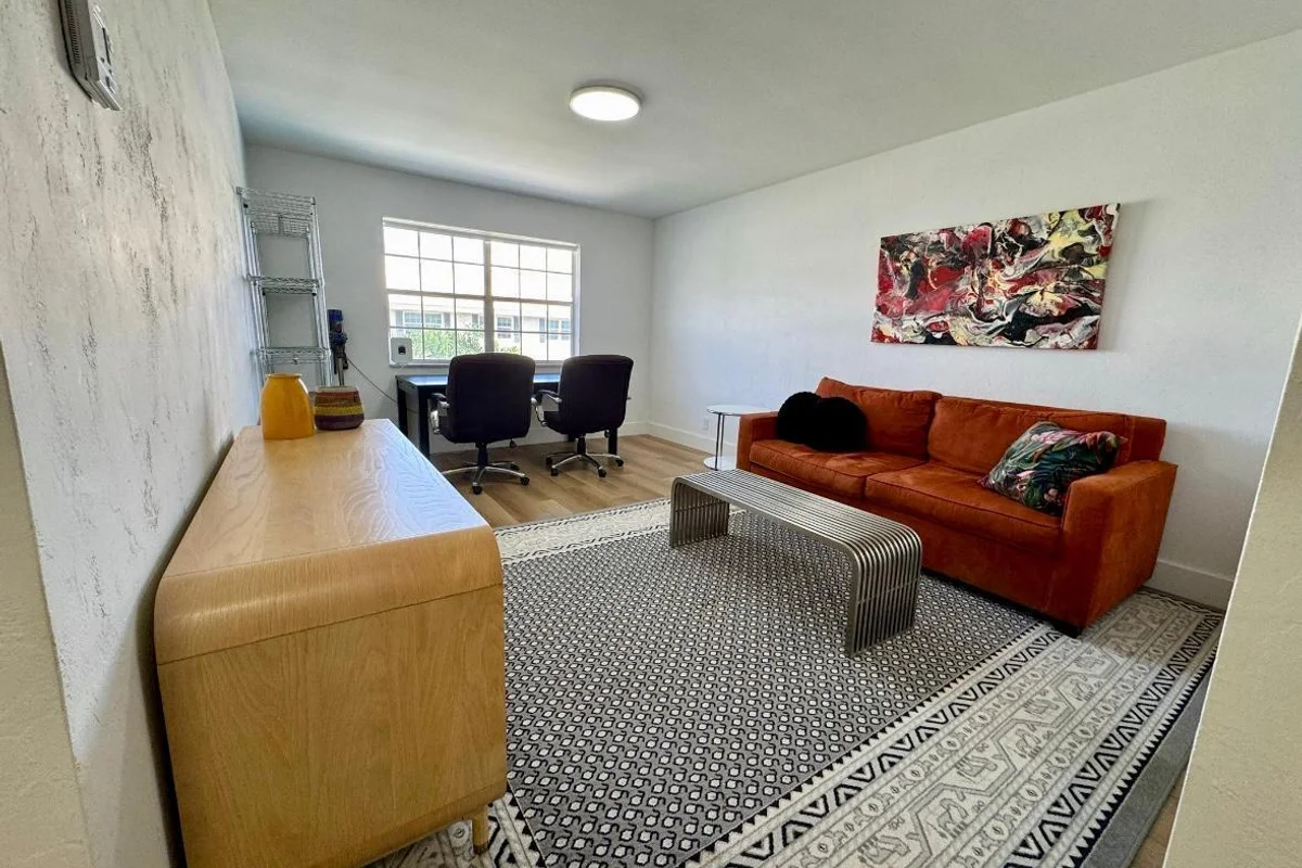 299 SW 7th St #2070, Boca Raton: photo 1 of 13