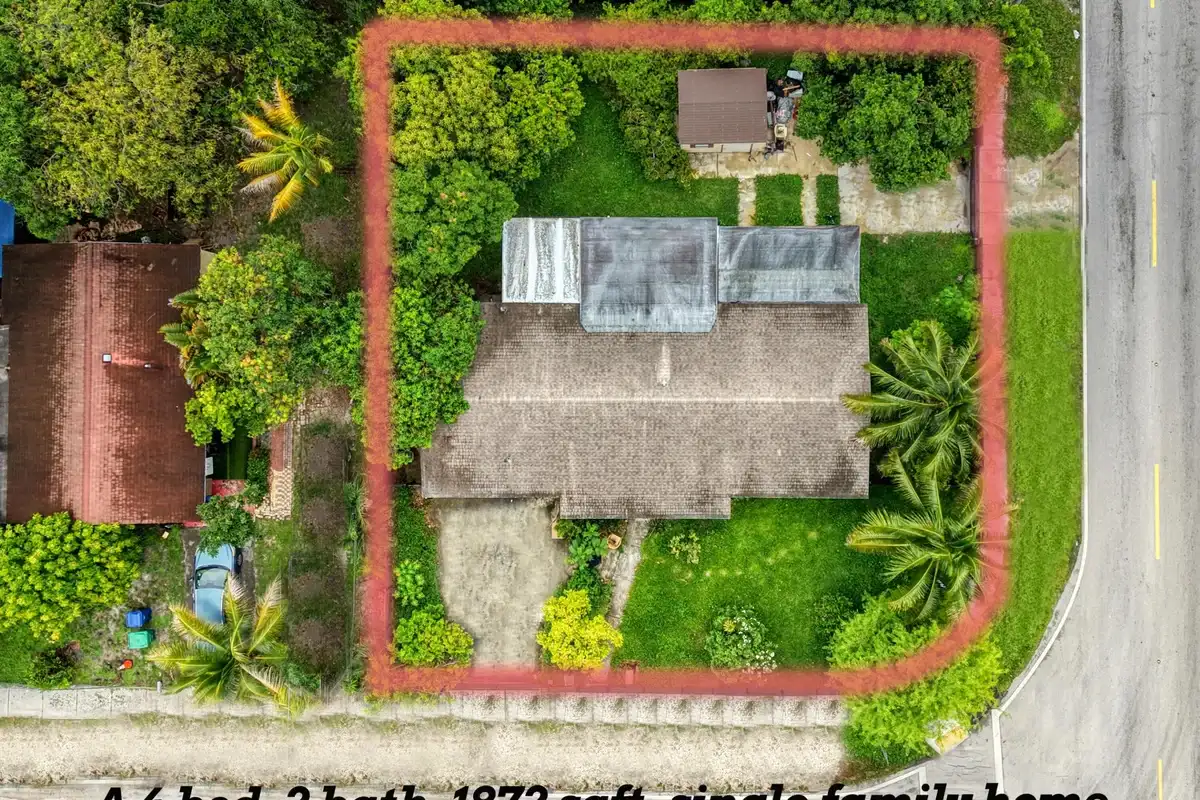 21101 NW 29th Ave, Miami Gardens: photo 1 of 26
