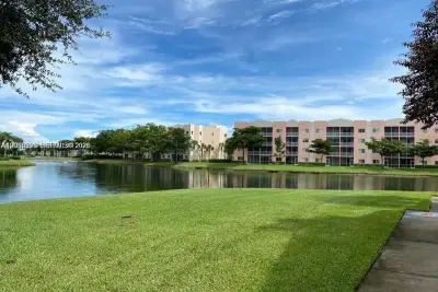 7980 N Nob Hill Rd #102, Tamarac: photo 1 of 3