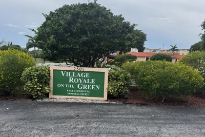 2601 NE 3rd St #206, Boynton Beach: photo 1 of 3