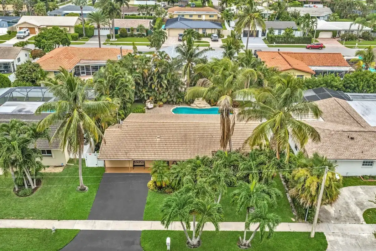11 Forest Hills Ln, Boca Raton: photo 1 of 59