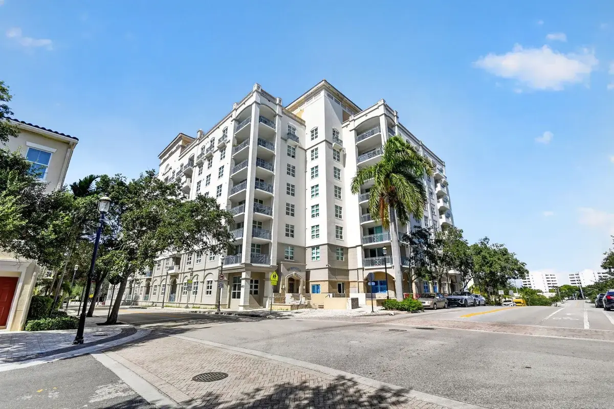 403 S Sapodilla Ave #612, West Palm Beach: photo 1 of 57