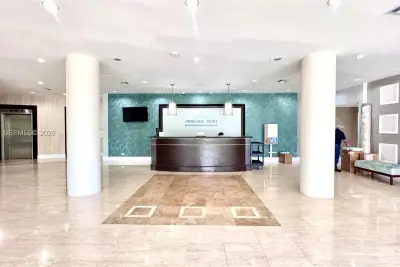 7441 Wayne Ave #1C, Miami Beach: photo 1 of 37