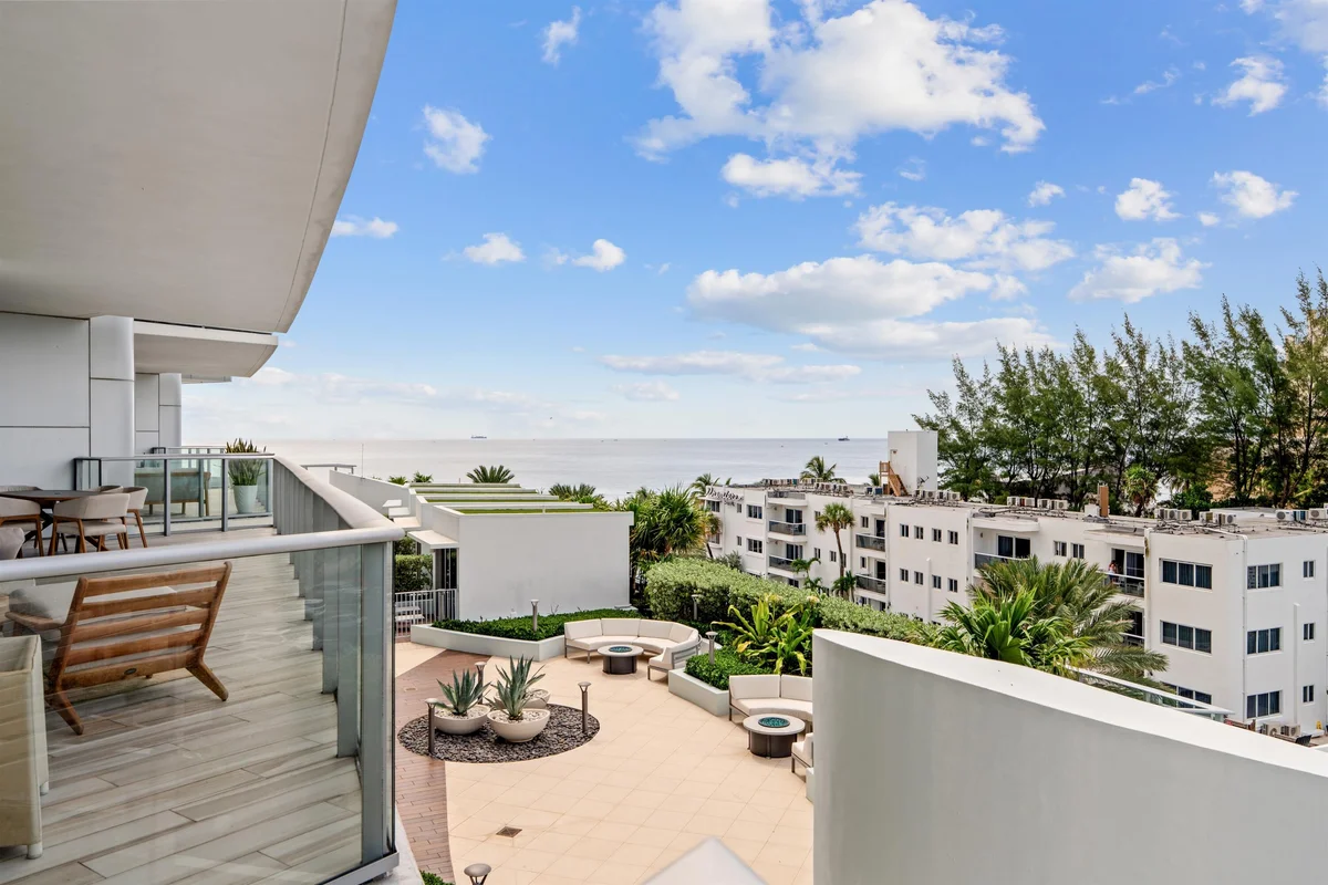 701 N Fort Lauderdale Beach Blvd #405, Fort Lauderdale: photo 1 of 52