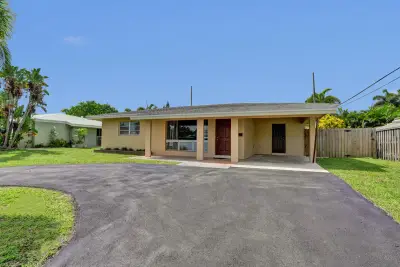 500 SE 4th Ct, Pompano Beach: photo 1 of 14