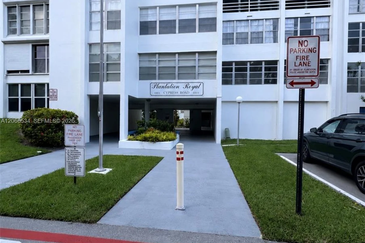 6901 Cypress Rd #B17, Plantation: photo 1 of 6