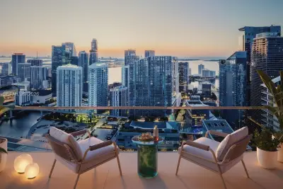 690 SW 1 Ave #1608, Miami: photo 1 of 20