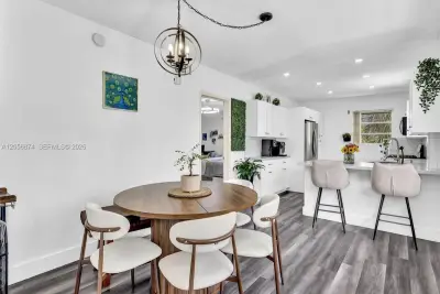 1060 92nd St #6, Bay Harbor Islands: photo 1 of 20