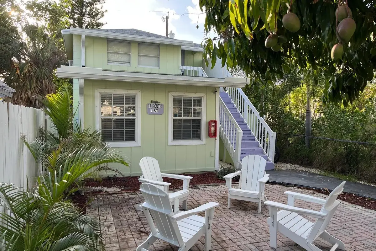 17 S D St #1, Lake Worth Beach: photo 1 of 22
