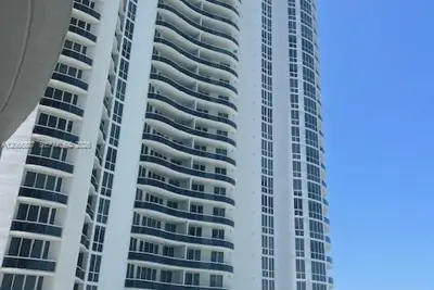 15901 Collins Ave #604, Sunny Isles Beach: photo 1 of 36