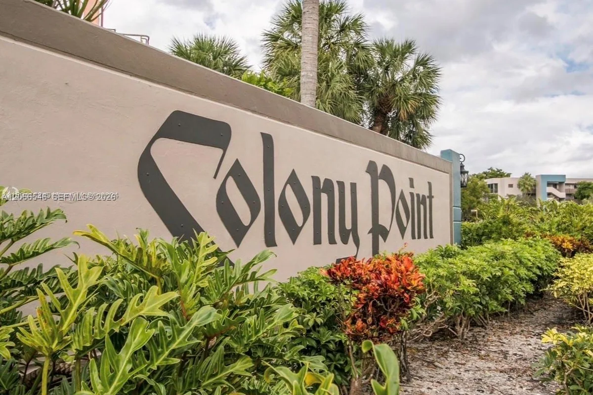 901 Colony Point Cir #111, Pembroke Pines: photo 1 of 24