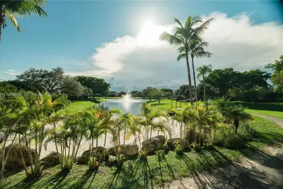9702 Hammocks Blvd #203, Miami: photo 1 of 34