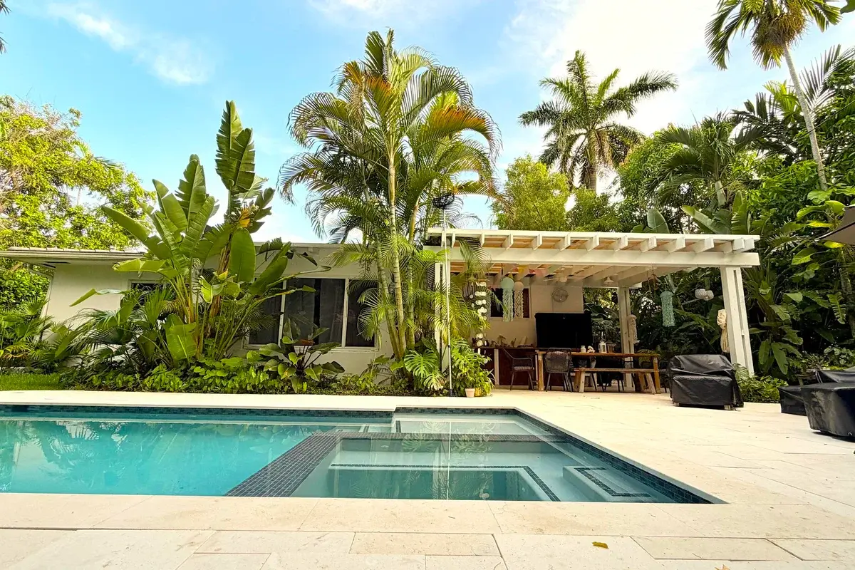 67 NW 97 th St, Miami Shores: photo 1 of 26