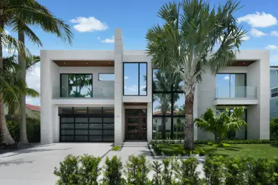 141 Cortez Rd, West Palm Beach: photo 1 of 72