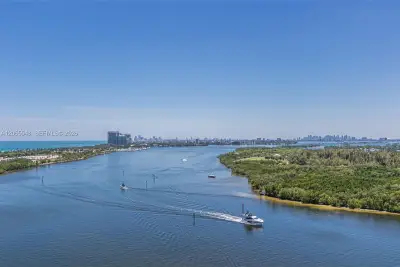 300 Bayview Dr #1914, Sunny Isles Beach: photo 1 of 13