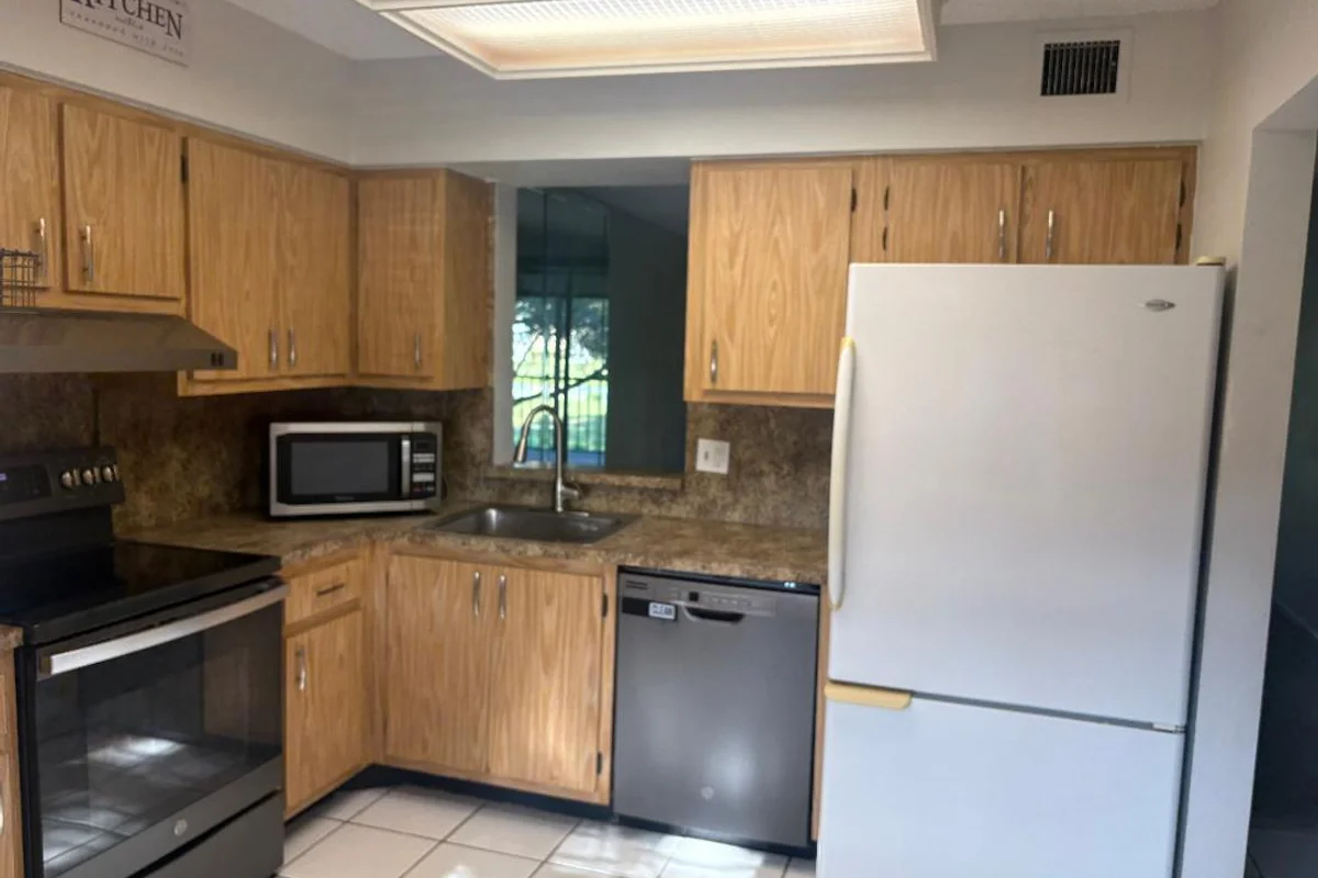 7300 Lake Cir Dr #202, Margate: photo 1 of 19
