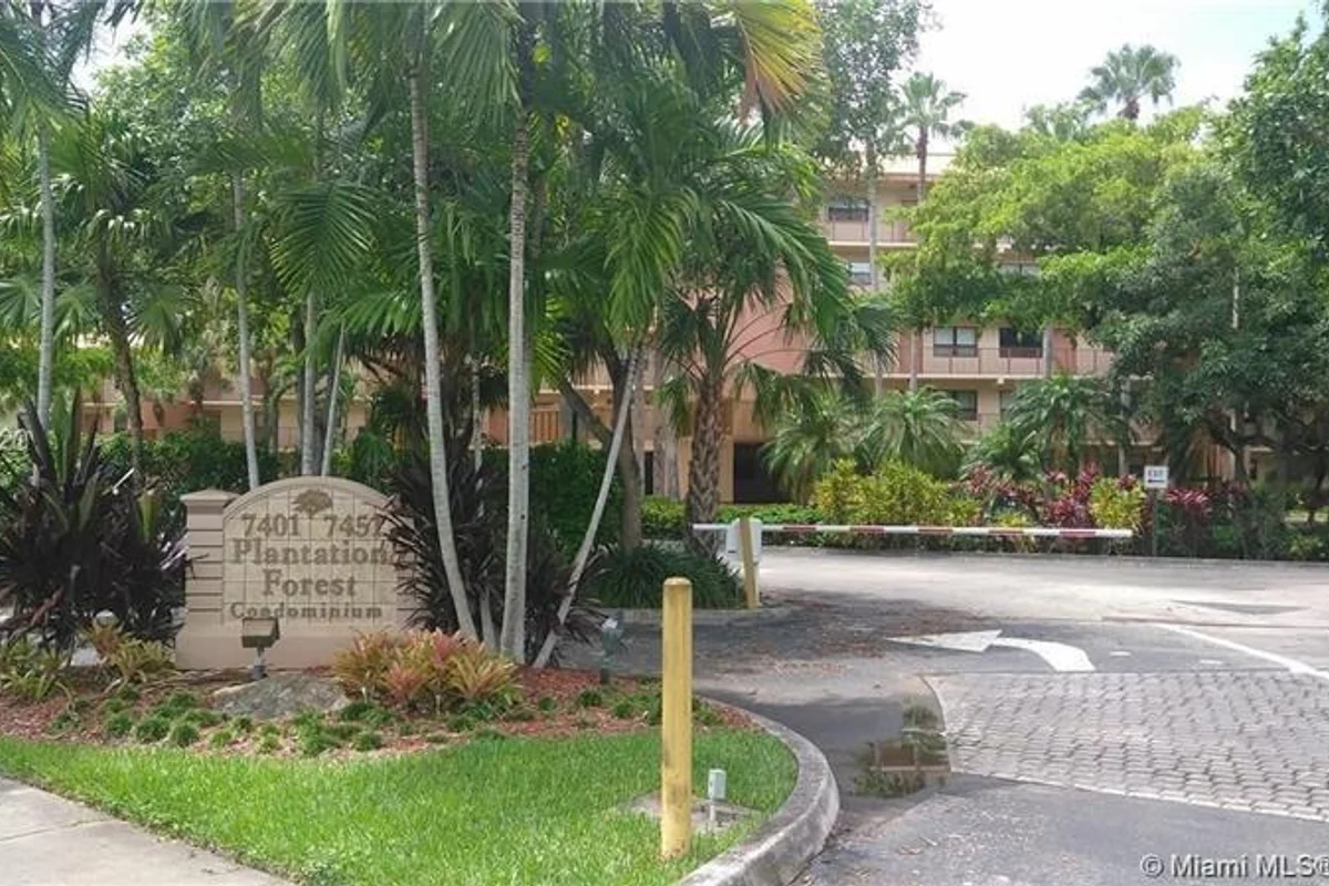 7451 NW 16th St #104, Plantation: photo 1 of 7